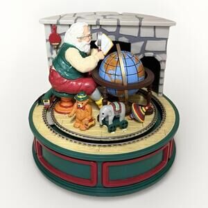 Vintage Santa Train Musical Motion Plays (Here Comes Santa Claus) 1989